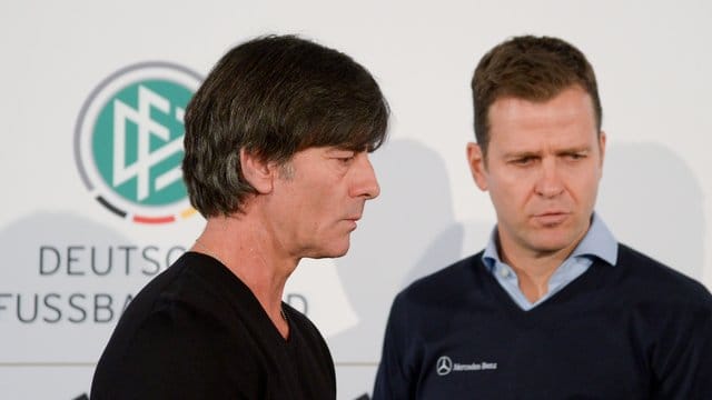 DFB-Direktor Oliver Bierhoff (r) und Bundestrainer Joachim Löw können quasi schon für die EM planen. DFB-Direktor Oliver Bierhoff (r) und Bundestrainer Joachim Löw können quasi schon für die EM planen.