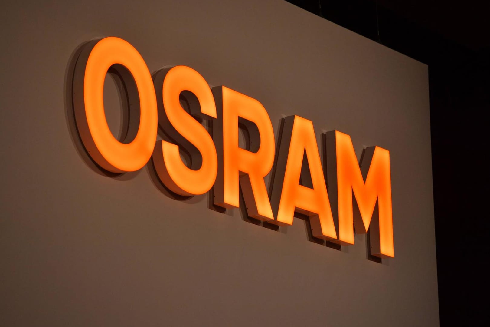 Osram Logo: Offenbar plant der Lichtmittelhersteller, weitere Stellen abzubauen.
