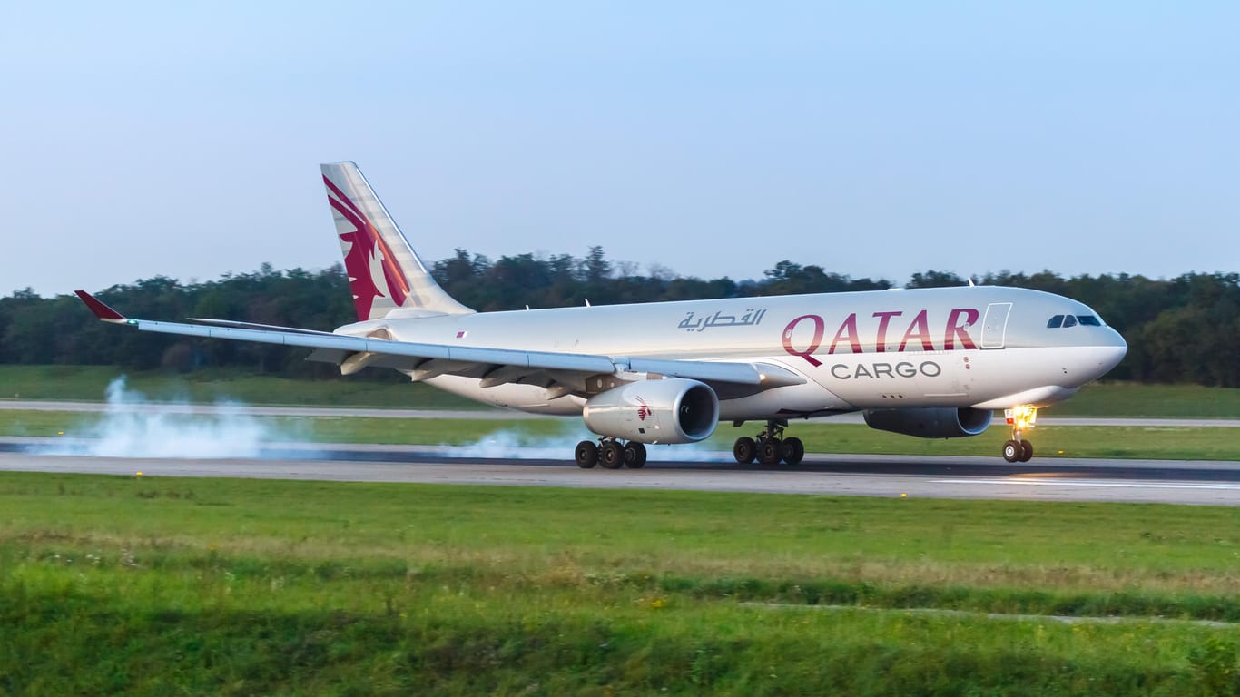 Qatar Cargo Airbus A330-200F: Qatar Airlines fliegen den Mini-Flug als Teil einer längeren Strecke.