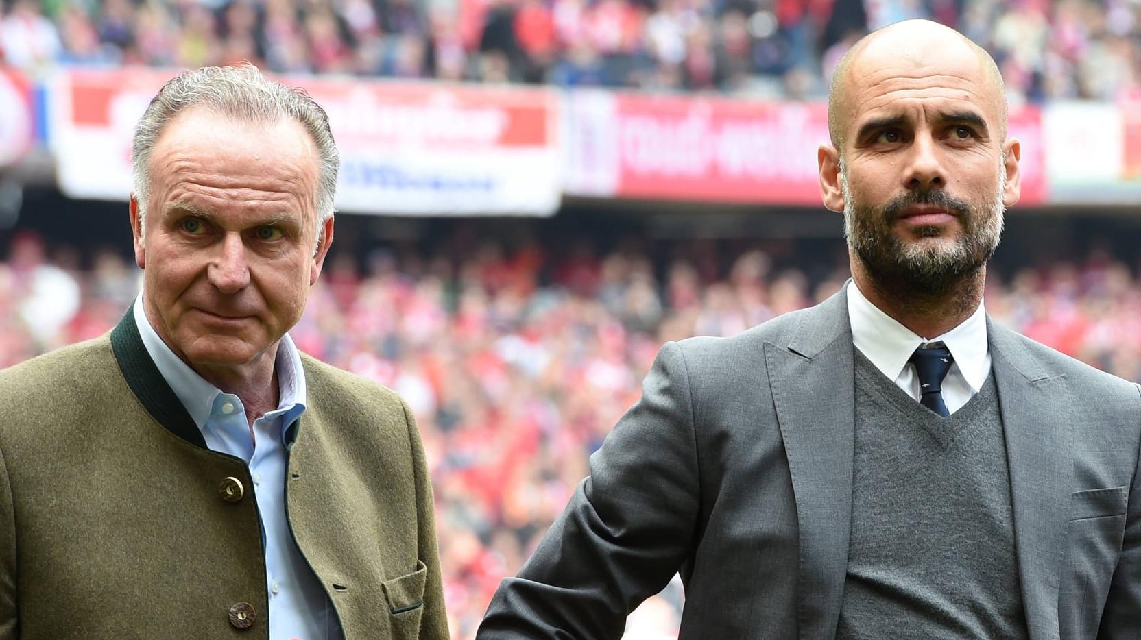 Foto aus gemeinsamen Tagen: Pep Guardiola war schon einmal Trainer des FC Bayern. Neben ihm: Bayern-Boss Karl-Heinz Rummenigge.