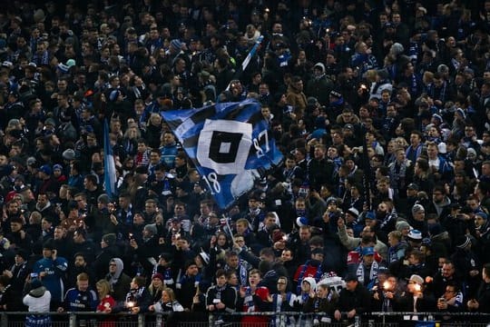 Der Hamburger SV will kontrolliert Pyrotechnik abbrennen lassen.