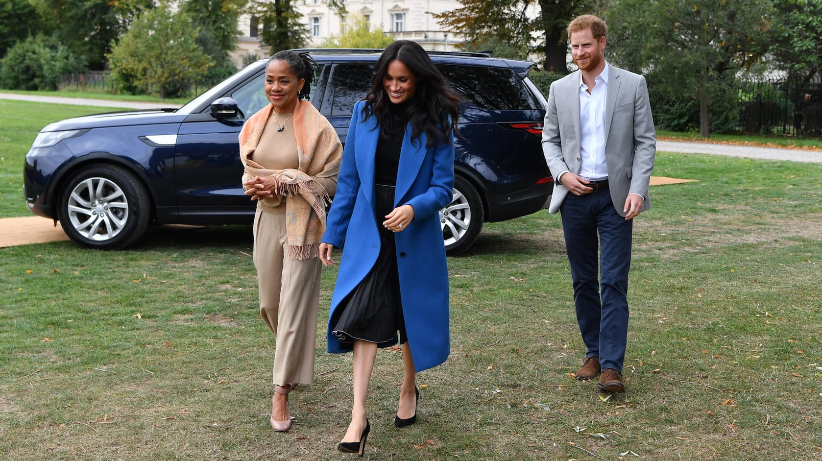 Doria Ragland, Herzogin Meghan und Prinz Harry: Erstere freut sich sicherlich schon über den Weihnachtsbesuch ihrer Liebsten.