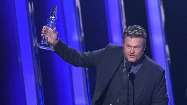 Blake Shelton wurde bei den Country Music Awards für die "Single des Jahres" geehrt.