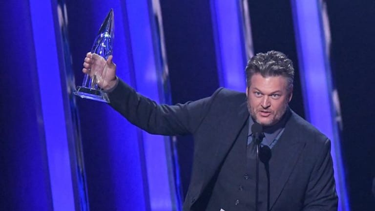Blake Shelton wurde bei den Country Music Awards für die "Single des Jahres" geehrt.