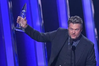 Blake Shelton wurde bei den Country Music Awards für die "Single des Jahres" geehrt.