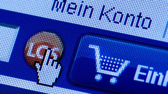 Früher modern und ein bisschen verwegen, heute Routine: einkaufen im Internet. Früher modern und ein bisschen verwegen, heute Routine: einkaufen im Internet.