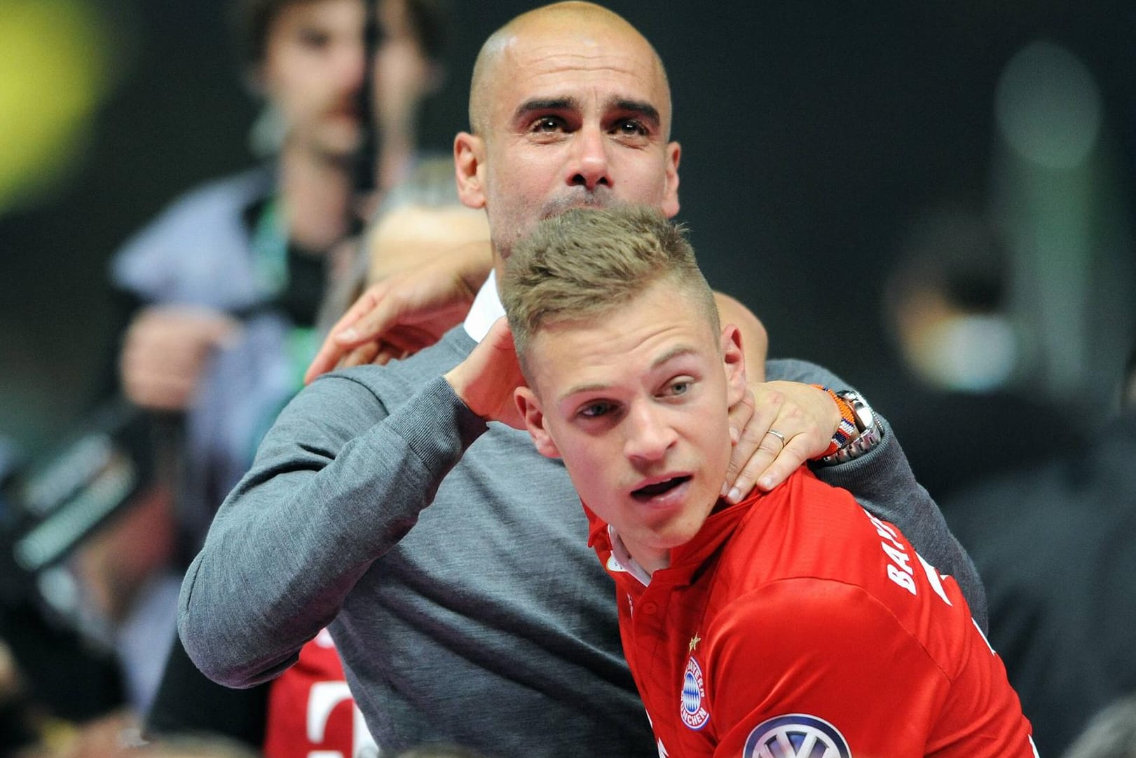 Förderer und Schüler auf einem Bild: Pep Guardiola trainierte Joshua Kimmich beim FC Bayern.