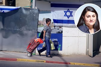 Frau vor einem Bunker in der israelischen Stadt Sderot: Im Konflikt zwischen Israelis und Palästinensern rät Lamya Kaddor zu mehr gegenseitigem Verständnis.
