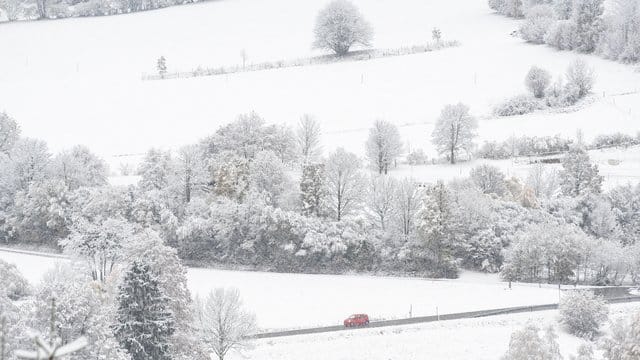 Eine Schneelandschaft im Bayerischen Wald ist zu sehen