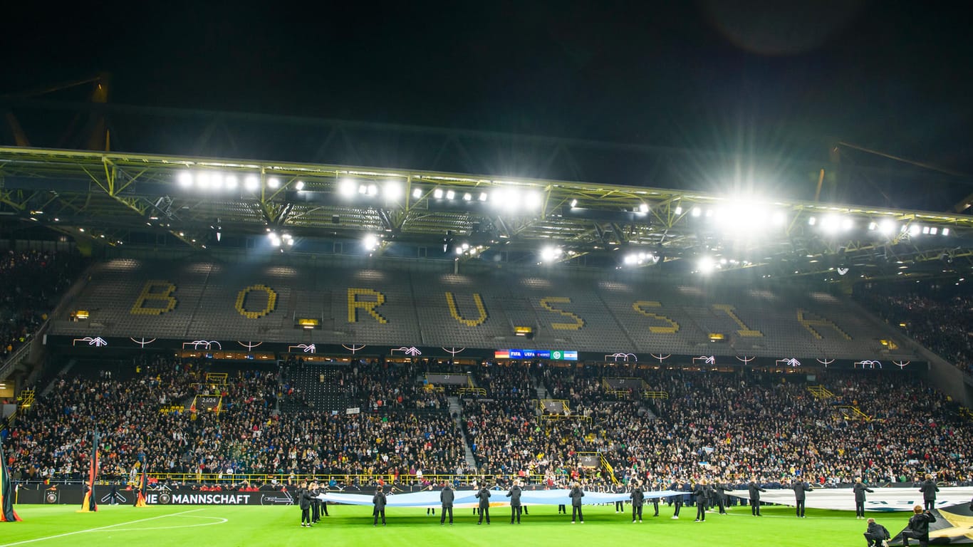 Leerer Oberrang in Dortmund: Beim Testspiel gegen Argentinien im Oktober blieben etwa ein Drittel der Plätze frei.
