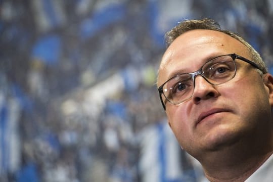 Verkündete die Verlsute des Hamburger SV: Frank Wettstein, der Finanzvorstand des HSV.
