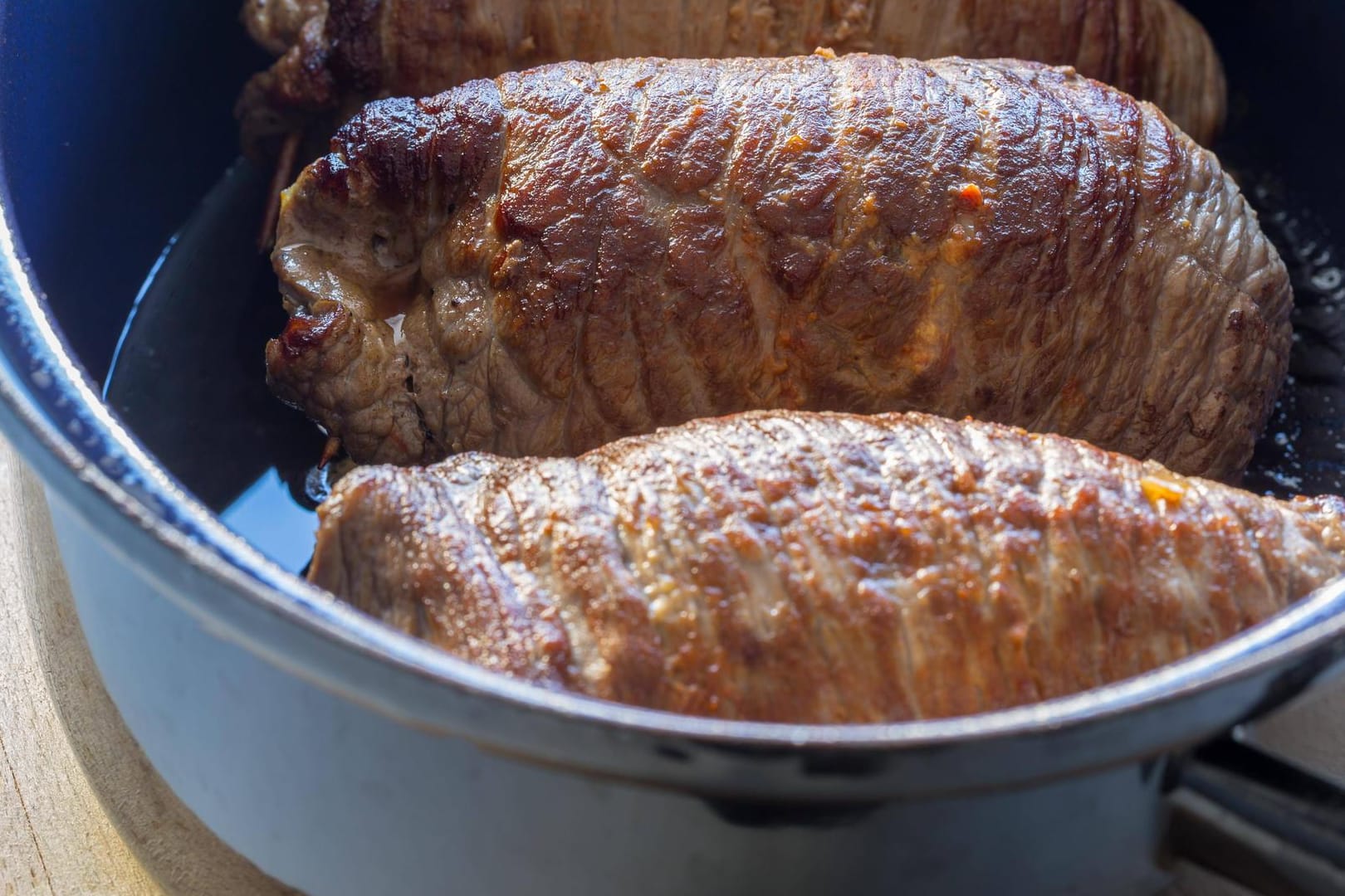 Rinderroulade: Der Hersteller Herrmannsdorfer ruft unter anderem seine Rouladen im Glas zurück.