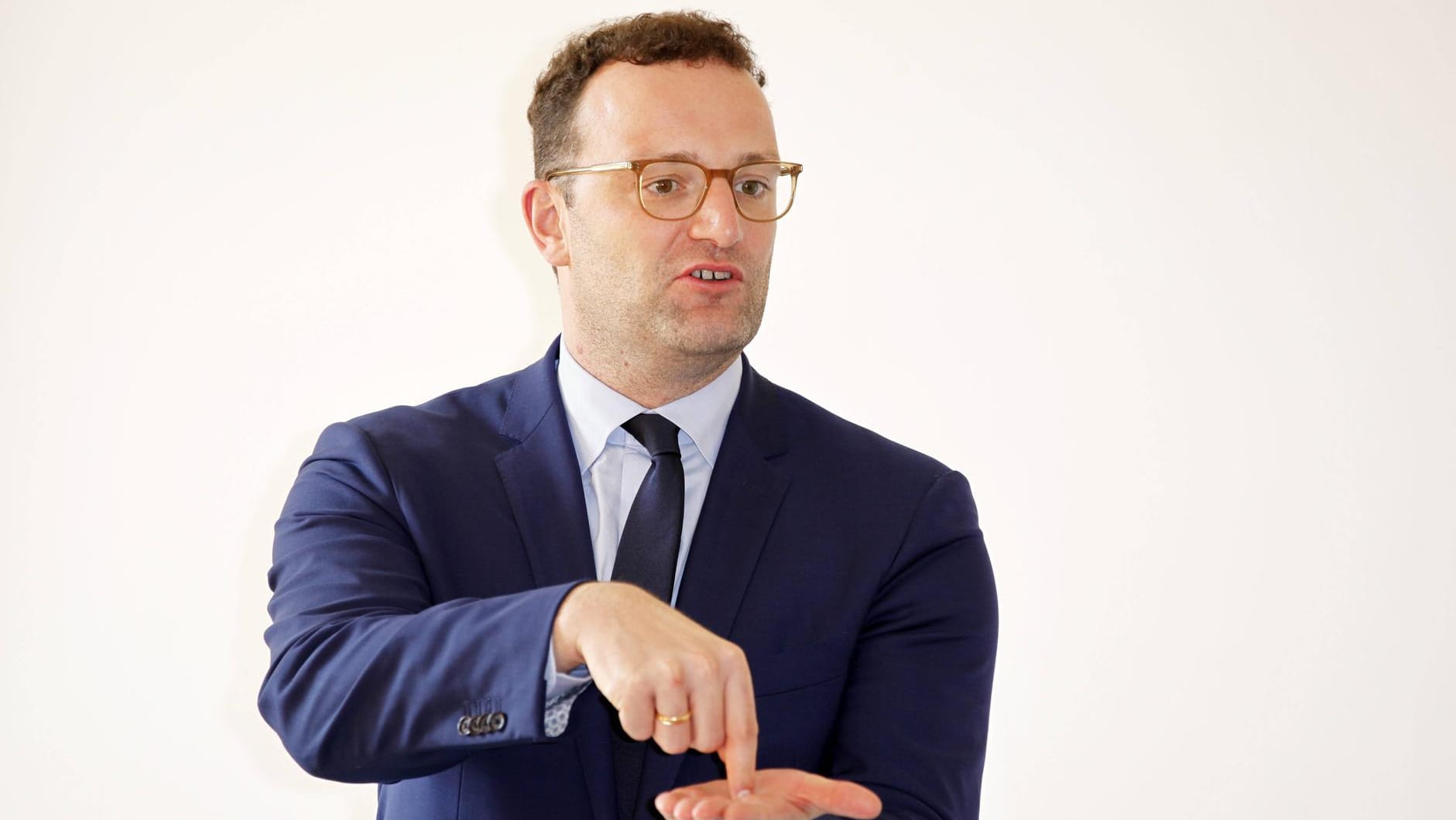 Jens Spahn: Der CDU-Politiker will, dass sich die Partei wieder verstärkt der Sachpolitik widmet.