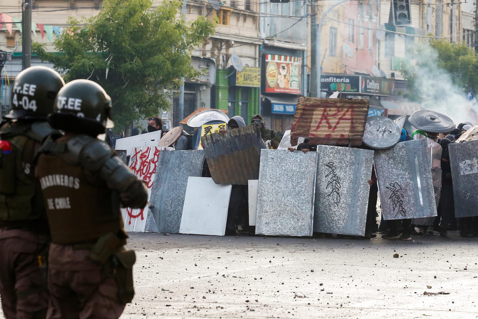 Proteste in Chile: Regierung und Opposition haben sich auf den Weg zu einer neuen Verfassung geeinigt. (Symbolbild)