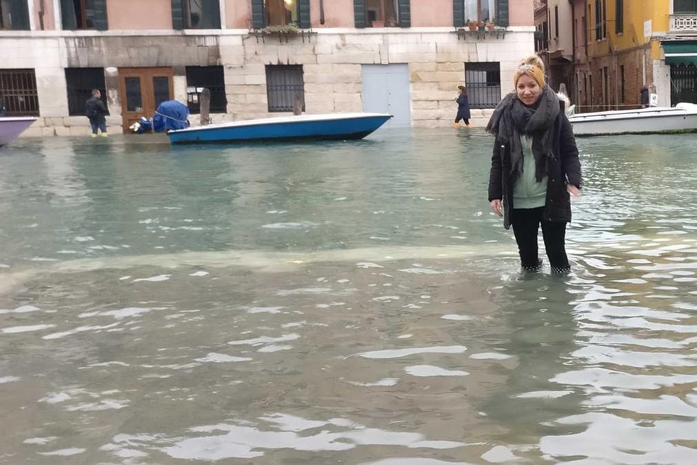 t-online.de-Redakteurin Lena Treichel in Venedig: Ihr Urlaub ist wortwörtlich ins Wasser gefallen.