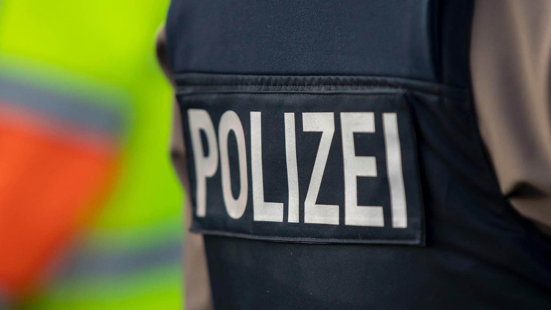 Hessen: Polizei Stellt 1,3 Millionen Fotos Mit Kinderpornografie Sicher