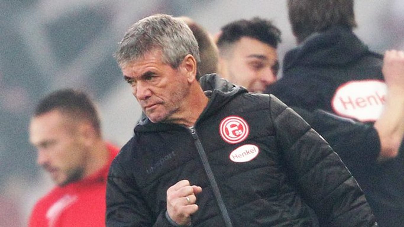 Fortuna Düsseldorf will mit Trainer Friedhelm Funkel vorzeitig verlängern.