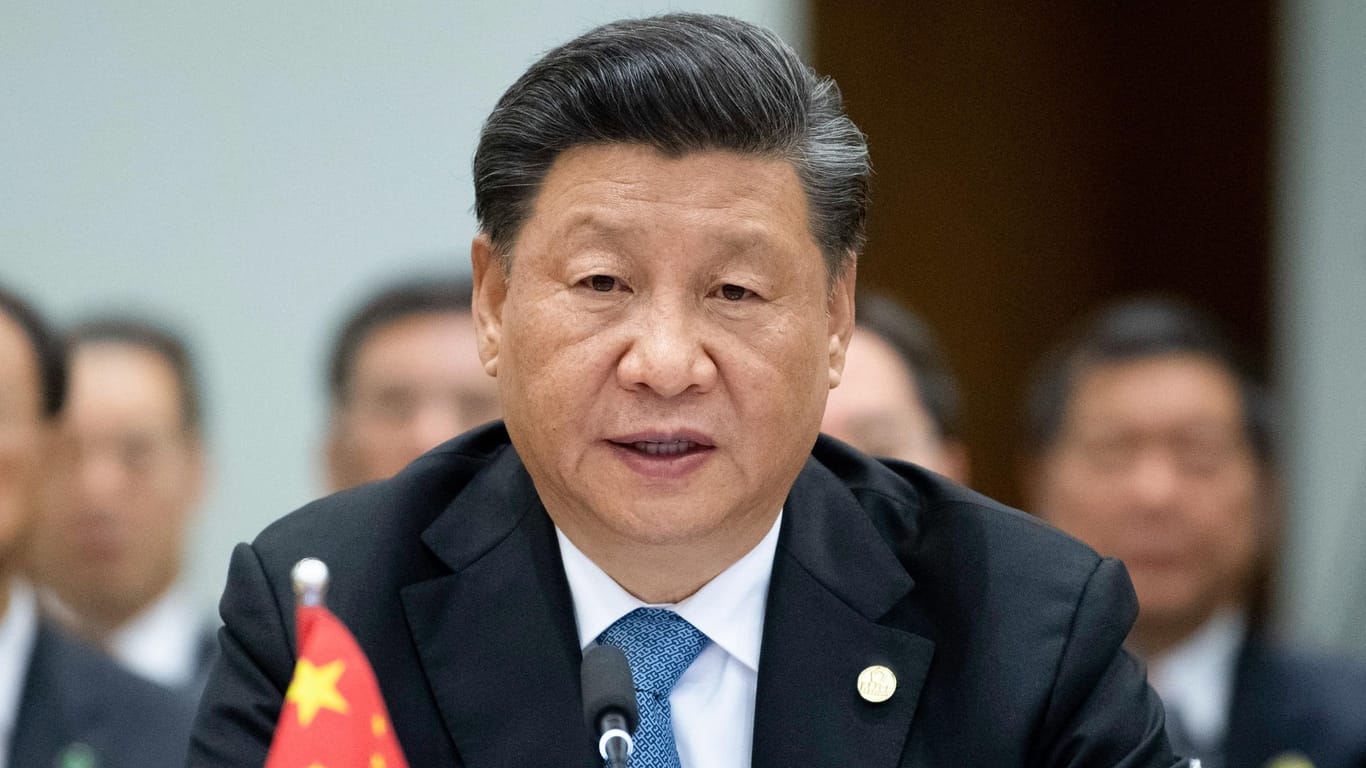 Xi Jinping: Chinas Staatschef ordnete einem Bericht zufolge "keine Gnade" im Umgang mit den Uiguren an.