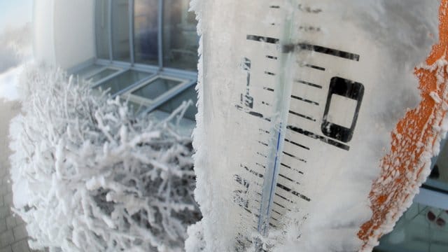 Wenn es draussen frostig wird, müssen Mieter auch in Abwesenheit ihre Wohnung heizen.