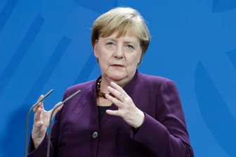 Bundeskanzlerin Angela Merkel: Die Regierung plant jetzt eine Kampagne zur Aufklärung über Mobilfunkmasten.