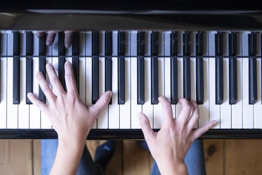 Hobbys als Hinweis für eigene Stärken: Wenn jemand jahrelang ein Instrument gelernt hat, spricht das für sein Durchhaltevermögen.