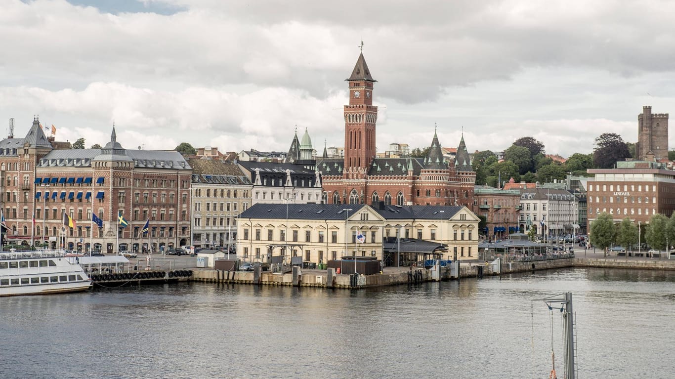 Blick auf den Hafen von Helsingborg: Das nationale Bombeneinsatzkommando prüfte nach der Explosion, ob nach Gefahr bestehe. (Archivbild)