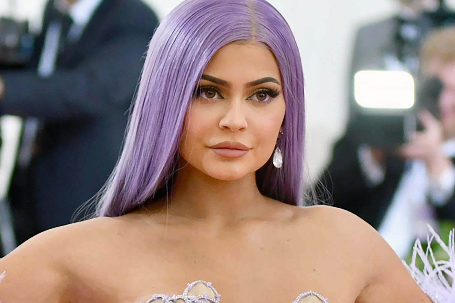 Kylie Jenner: Die Jungmilliardärin hat Anteile ihrer Kosmetikmarke verkauft.