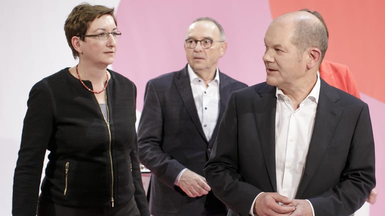 Olaf Scholz und Klara Geywitz treten gegen Norbert Walter-Borjans und Saskia Esken an: Ab dem 19.11.2019 können die SPD-Mitglieder über ihre künftigen Parteichefs abstimmen.