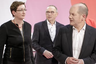 Olaf Scholz und Klara Geywitz treten gegen Norbert Walter-Borjans und Saskia Esken an: Ab dem 19.11.2019 können die SPD-Mitglieder über ihre künftigen Parteichefs abstimmen.