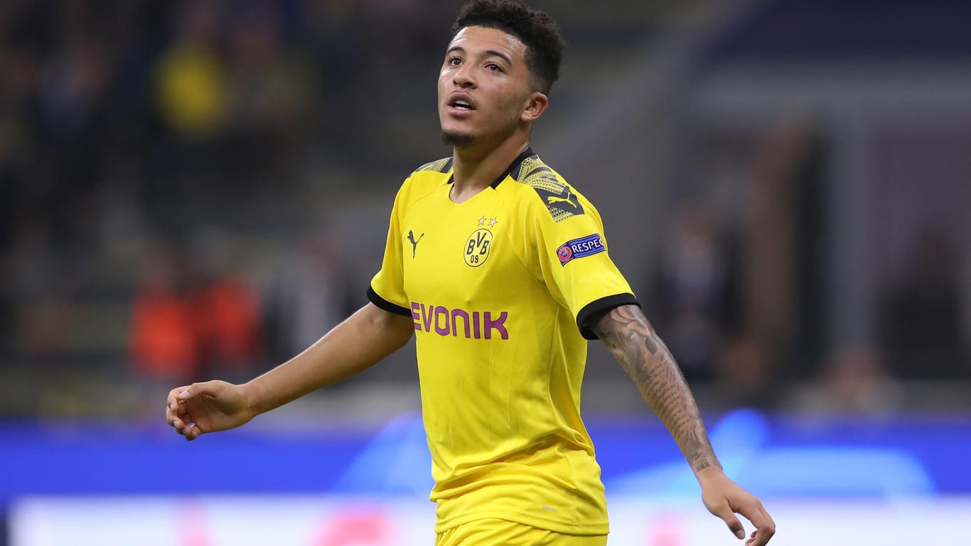 Jadon Sancho of Borussia Dortmund reacts dejectedly after missing a chance to score during the UEFA Champions League mat