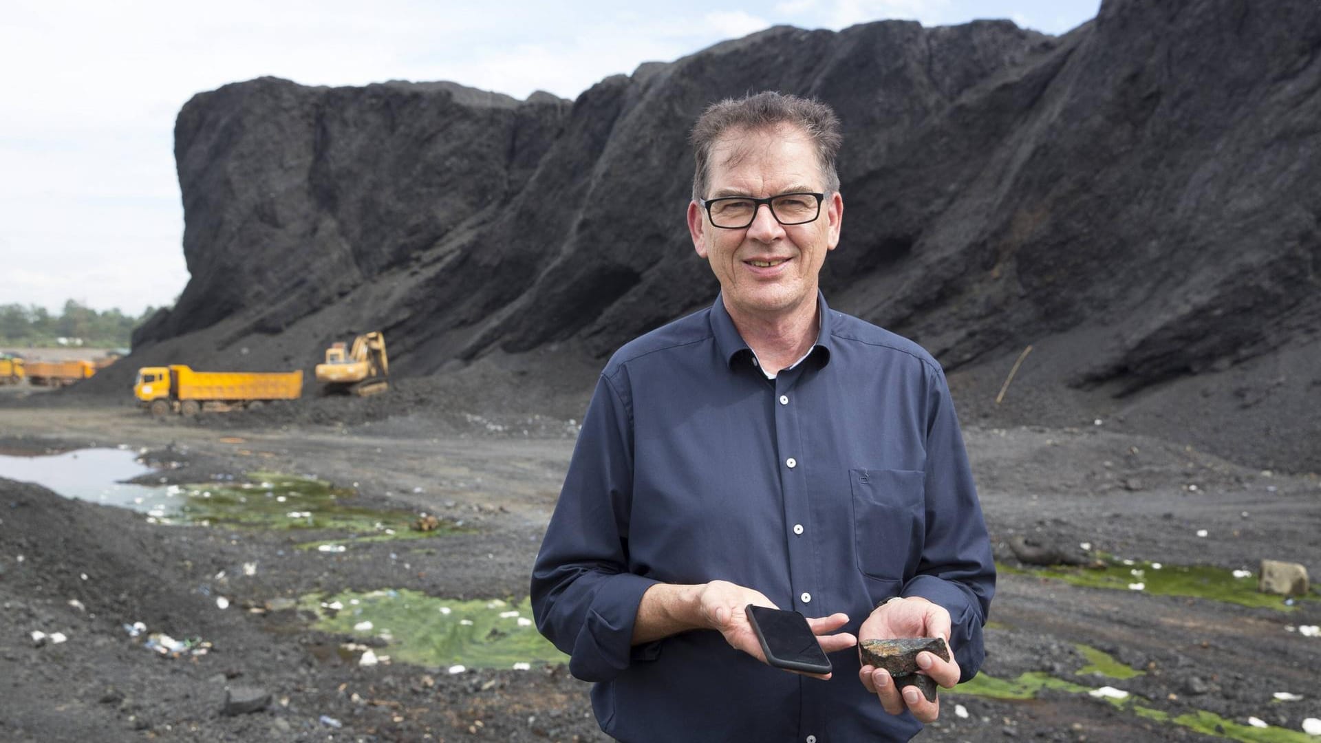 Gerd Müller in einer Kupfermine in Sambia.