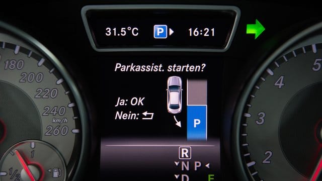 Der Parkassistent erleichtert das Einparken. Der Parkassistent erleichtert das Einparken.
