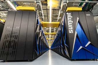 Der Supercomputer "Summit" von IBM ist wieder der schnellste Supercomputer der Welt.