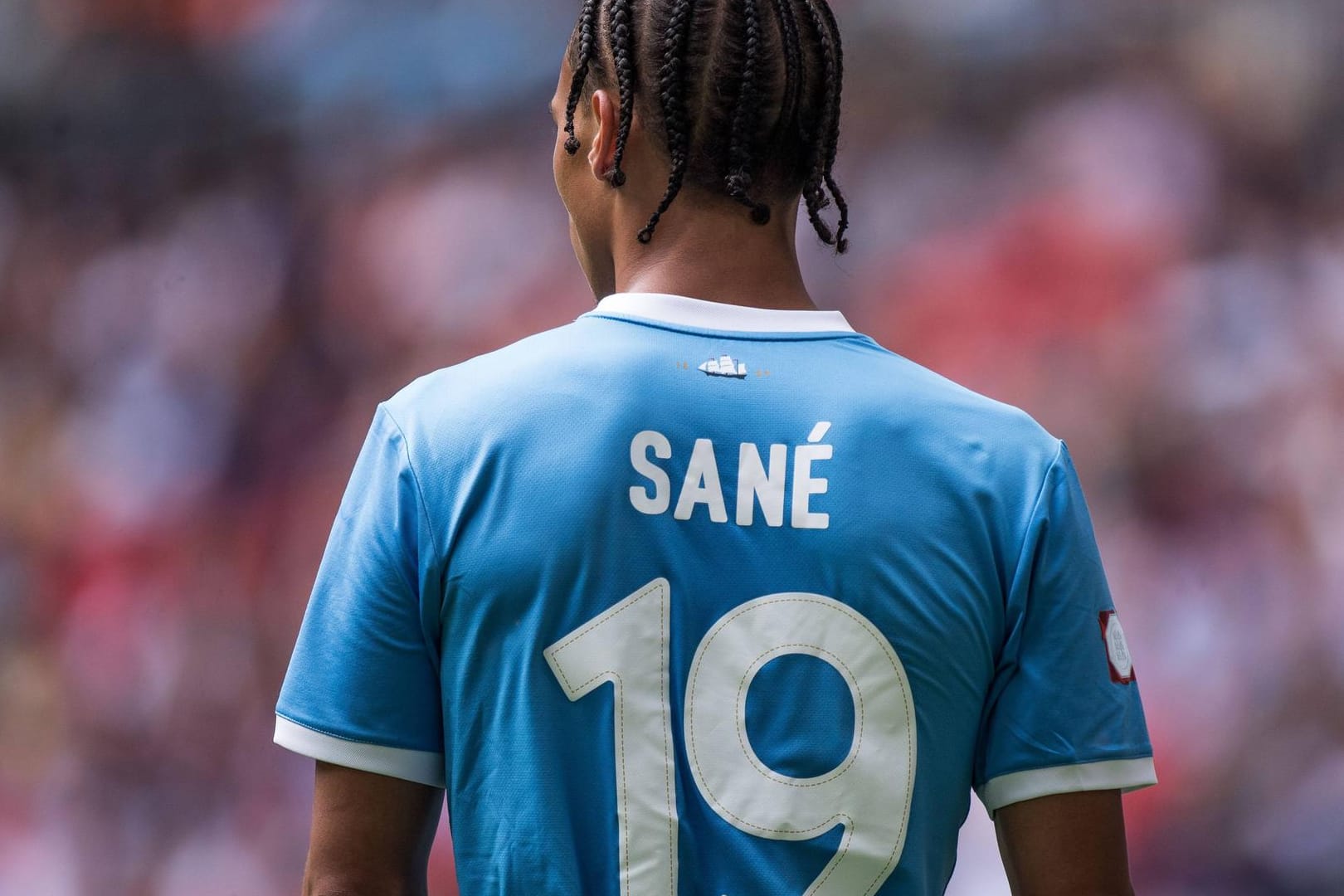 Leroy Sané: Der Transfer von Manchester City zum FC Bayern München ist offenbar noch nicht vom Tisch.