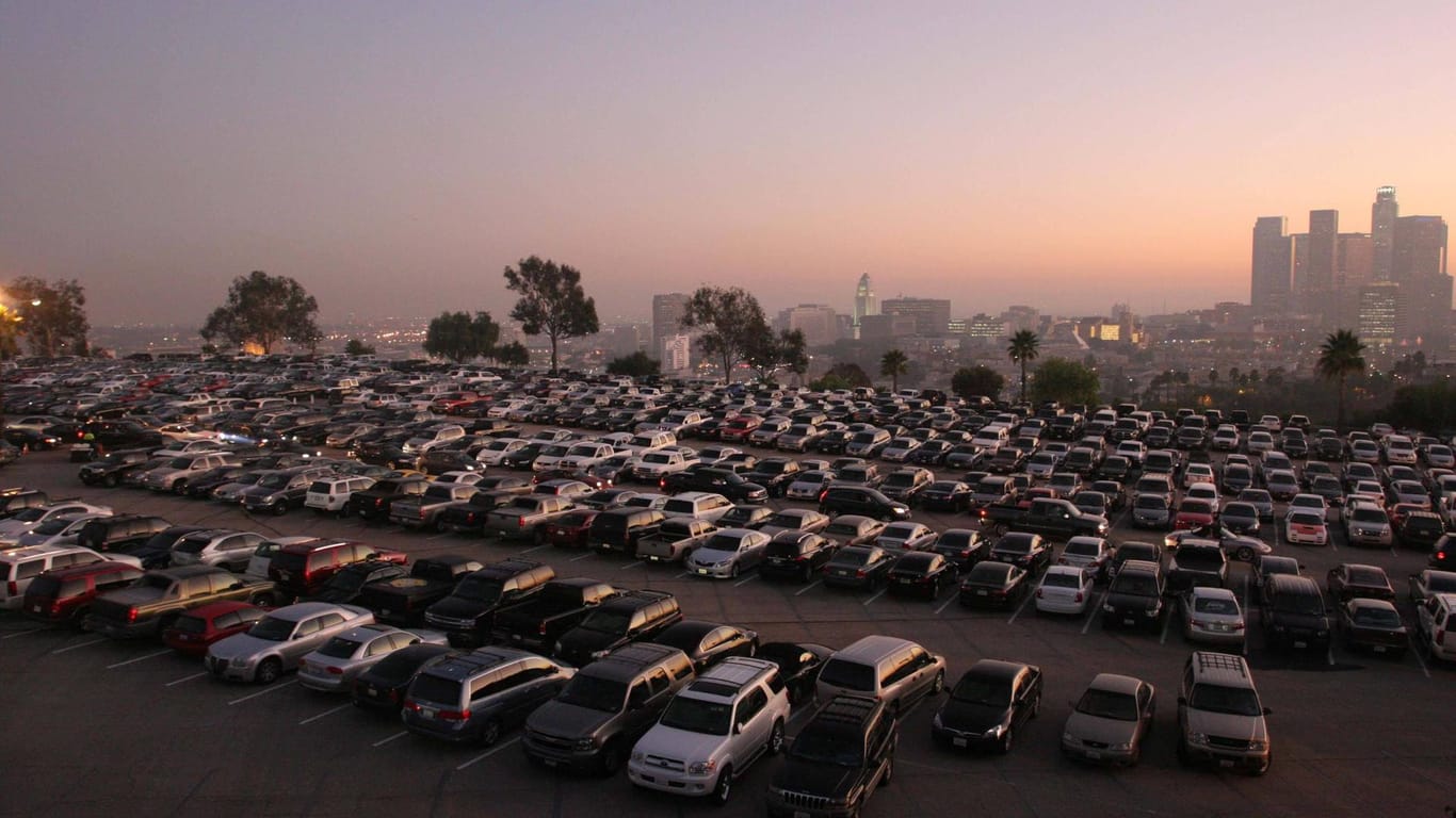 Autoparkplatz in Los Angeles: Kalifornien will nur noch Autos von Herstellern anschaffen, die deren Emissionsvorschriften respektieren – so zum Beispiel Volkswagen.