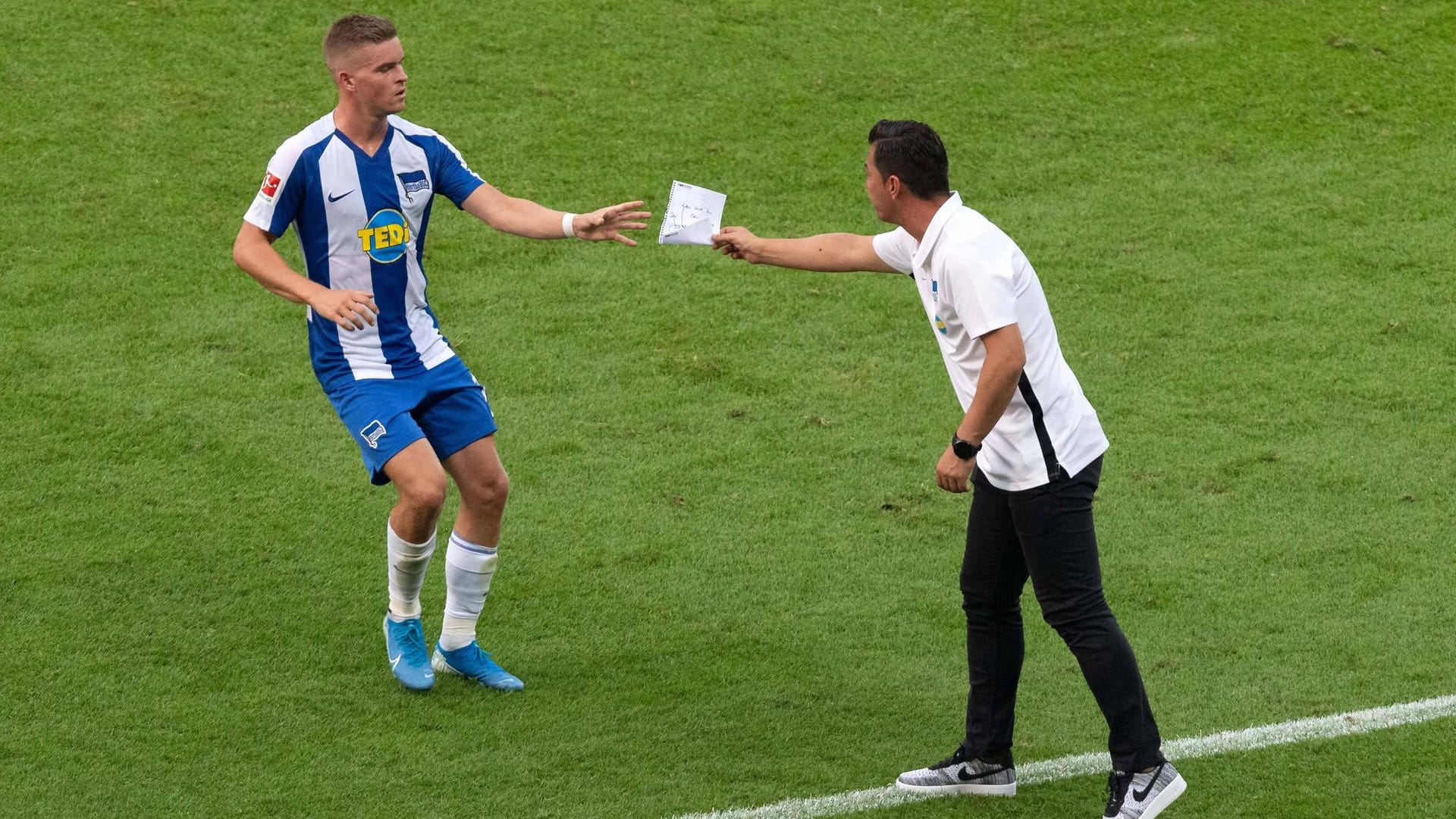 Ante Covic (r.) mit Hertha-Eigengewächs Maximilian Mittelstädt.