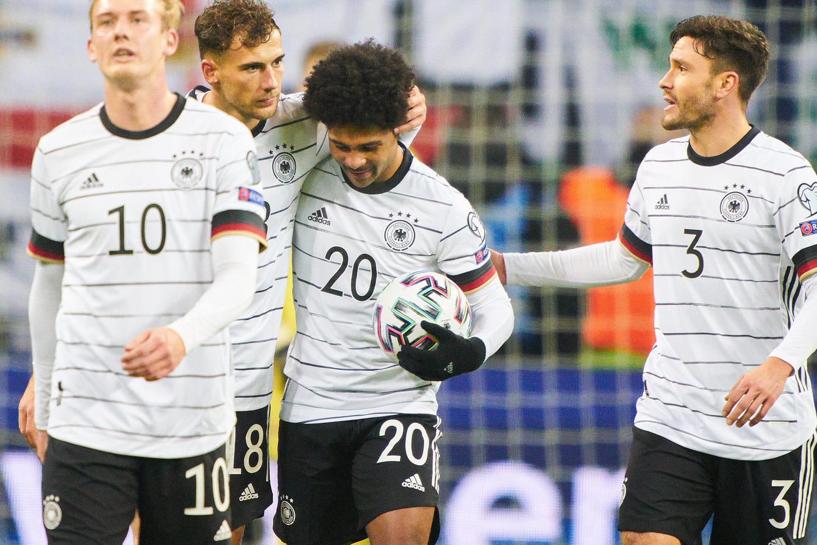 6:1 gegen Nordirland – die deutsche Nationalmannschaft beendet die EM-Qualifikation mit einem Tor-Spektakel. Dabei können sich gleich mehrere Akteure hervortun – und einer überragt besonders.