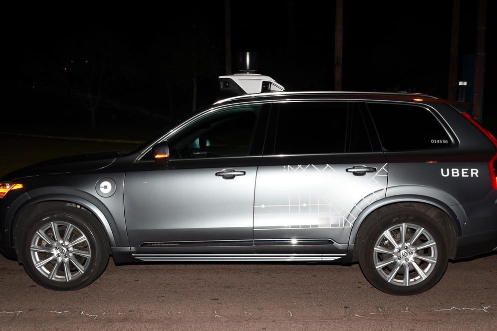 Der Unfallwagen: Ein Roboter-Testwagen des Fahrdienst-Vermittlers Uber hatte im Jahr 2018 eine Fußgängerin angefahren und getötet. Später legte ein Bericht Probleme mit der damaligen Roboterwagen-Software von Uber offen.