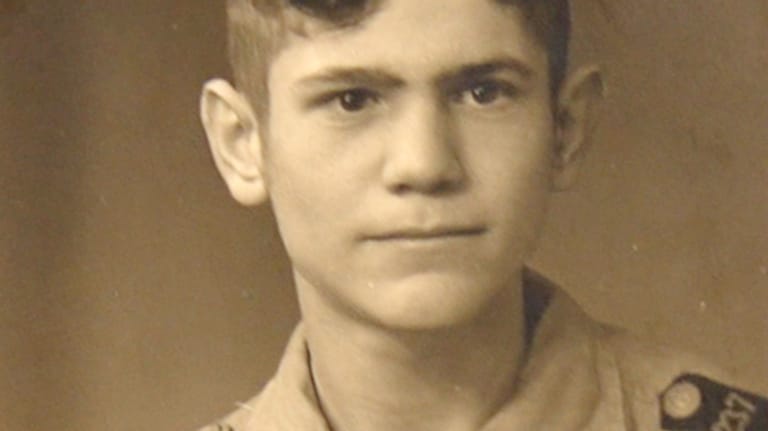 Rudi Schürer als junger Mann: Er meldete sich freiwillig zur SA-Standarte "Feldherrnhalle", um nicht zur Waffen-SS zu kommen.