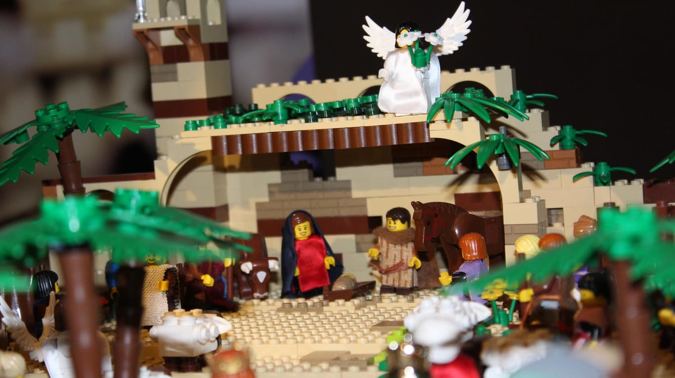 Figuren aus Lego: Die Ausstellung "Die Welt der kleinen Steine" erzählt die Weihnachtsgeschichte neu.