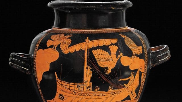 Keramikvase "Odysseus und die Sirenen" (ca 480 vor Christi) in der Ausstellung "Troja: Mythos und Realität" im British Museum. Keramikvase "Odysseus und die Sirenen" (ca 480 vor Christi) in der Ausstellung "Troja: Mythos und Realität" im British Museum.
