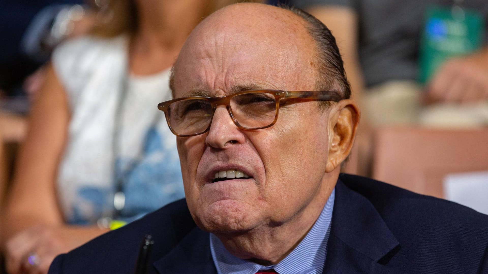 Rudy Giuliani steht zwischen Trump und dem Skandal.