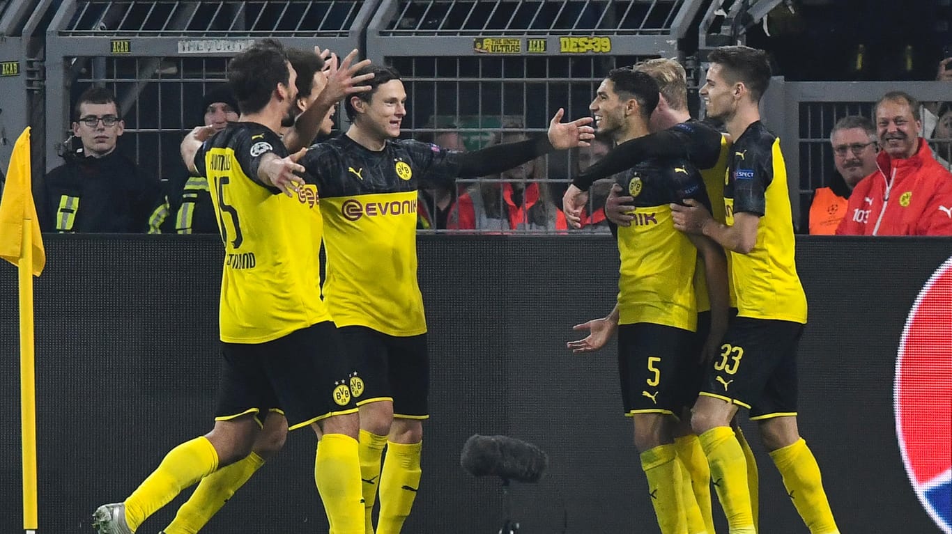 Borussia Dortmund beim Torjubel: Dank eines neuen Ausrüstervertrags mit Puma erhält der BVB 250 Millionen Euro.
