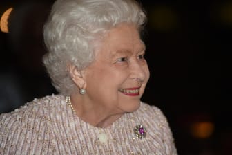 Queen Elizabeth II.: Sie erschien am Mittwochabend zu einem Termin in London.