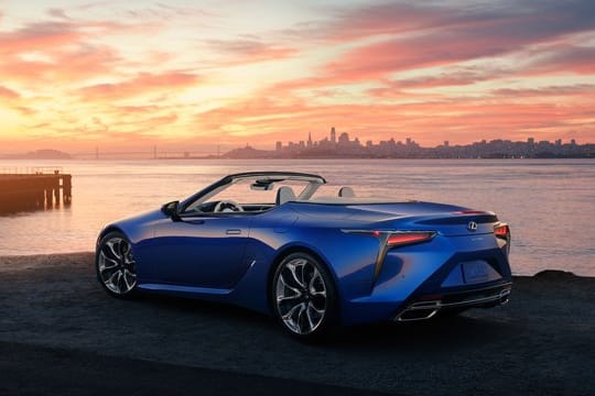Die Cabrio-Version des Lexus LC 500 kommt 2020 in den Handel.