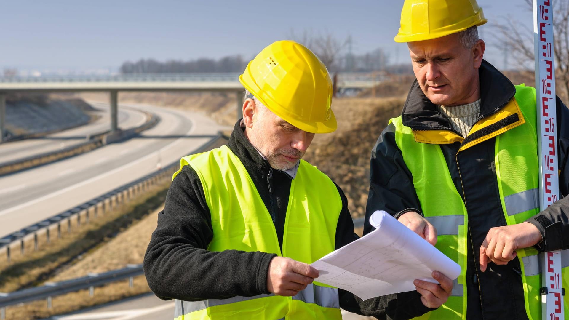 Das Bundesverkehrsministerium setzte bei großen Straßenbauprojekten in den vergangenen Jahren zunehmend auf öffentlich-private Partnerschaften (ÖPP). Dafür flossen auch seit 2009 fast 20 Millionen Euro an externe Beratungsfirmen.