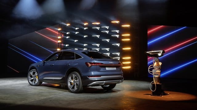 SUV-Modell e-tron Sportback: Dieser Wagen ist das zweite Elektroauto von Audi und hat laut Hersteller eine Maximalreichweite von 448 Kilometern. SUV-Modell e-tron Sportback: Dieser Wagen ist das zweite Elektroauto von Audi und hat laut Hersteller eine Maximalreichweite von 448 Kilometern.