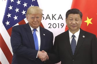 Donald Trump und Xi Jinping: Die zwei Staatschefs verhandeln gerade ein Handelsabkommen. (Symbolbild)