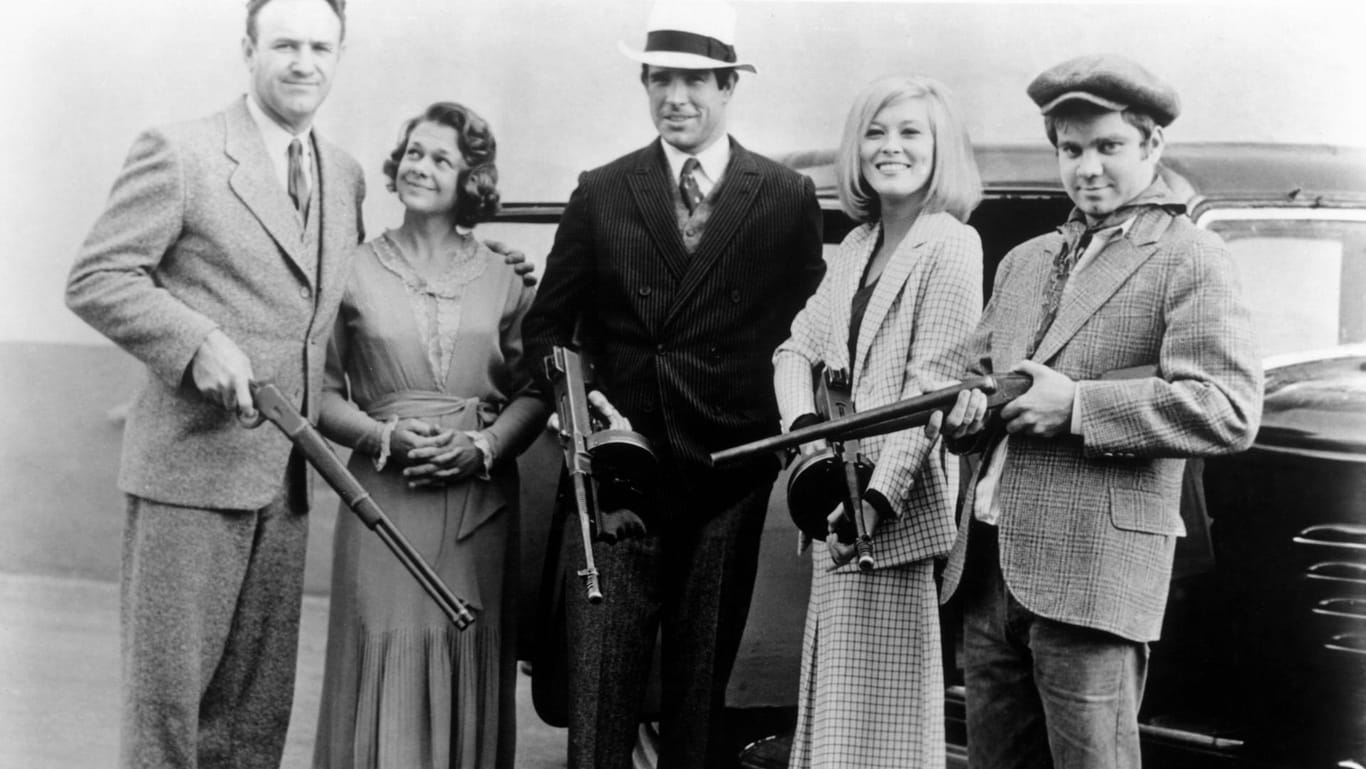 Arthur Penn Buck Barrow (Gene Hackman), Blanche (Estelle Parsons), Clyde Barrow (Warren Beatty), Bonnie Parker (Faye Dunaway) und C.W.Moss (Michael J. Pollard): Sie spielten zusammen in "Bonnie und Clyde" (1967).