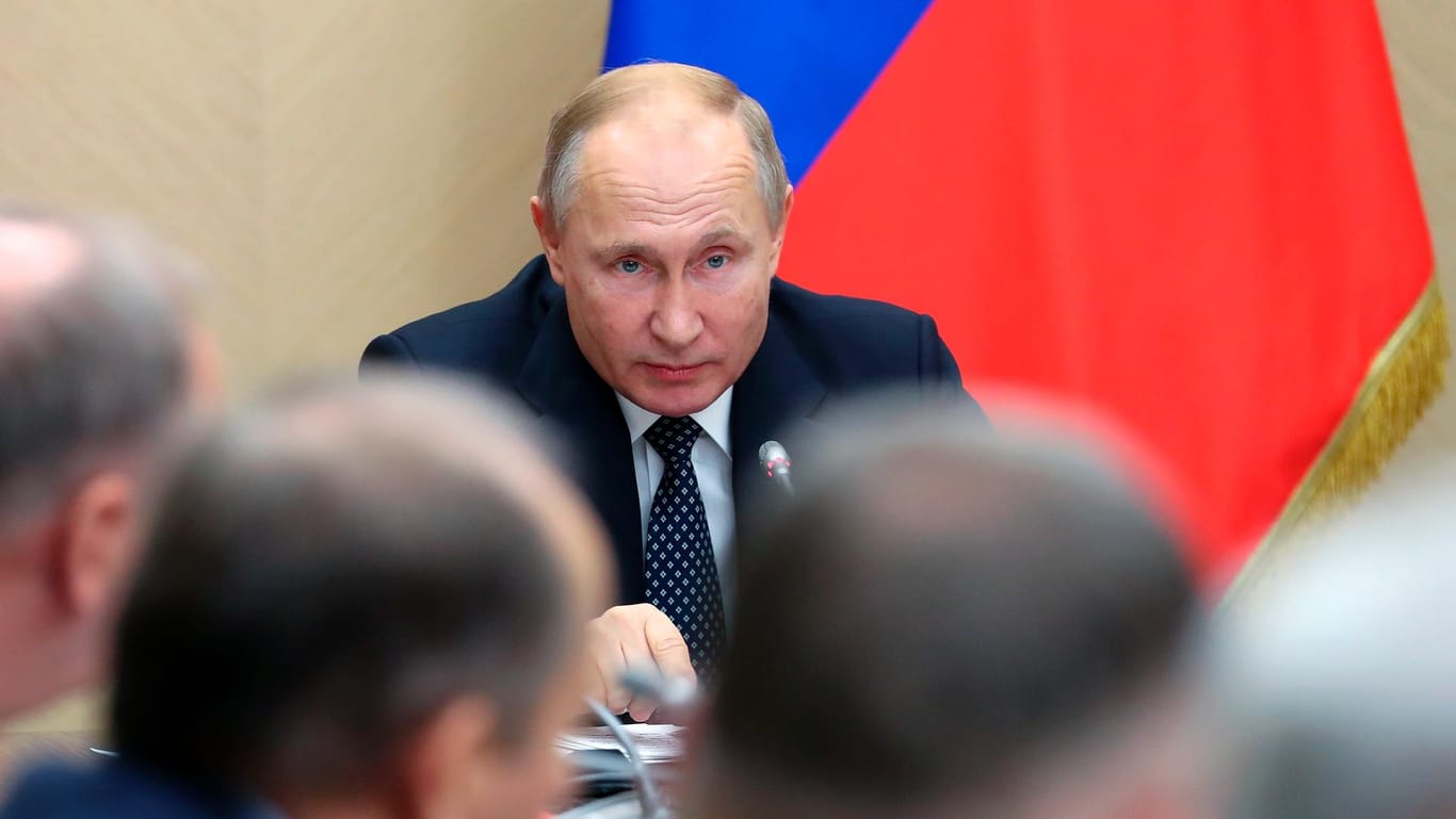 Wladimir Putin im russischen Sicherheitskabinett: Eine Waffe, die Russlands Sicherheit für Jahrzehnte sichern soll.